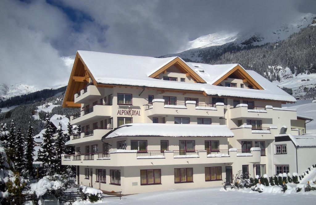 Hotel Alpenroyal 피스 외부 사진